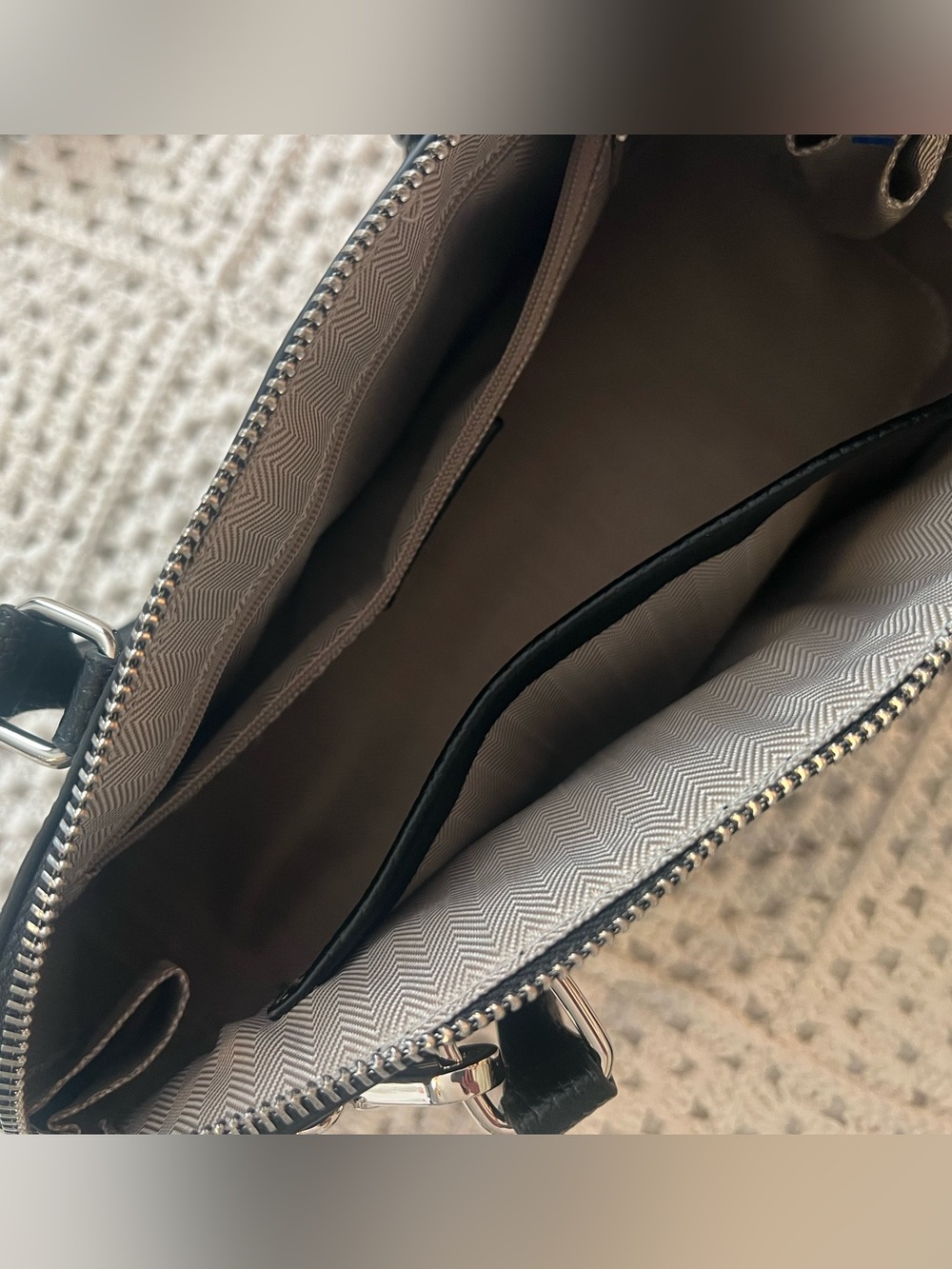 HKCLUF Black Adjustable Strap Bag Vegan Leather New - Picture 8 of 8
